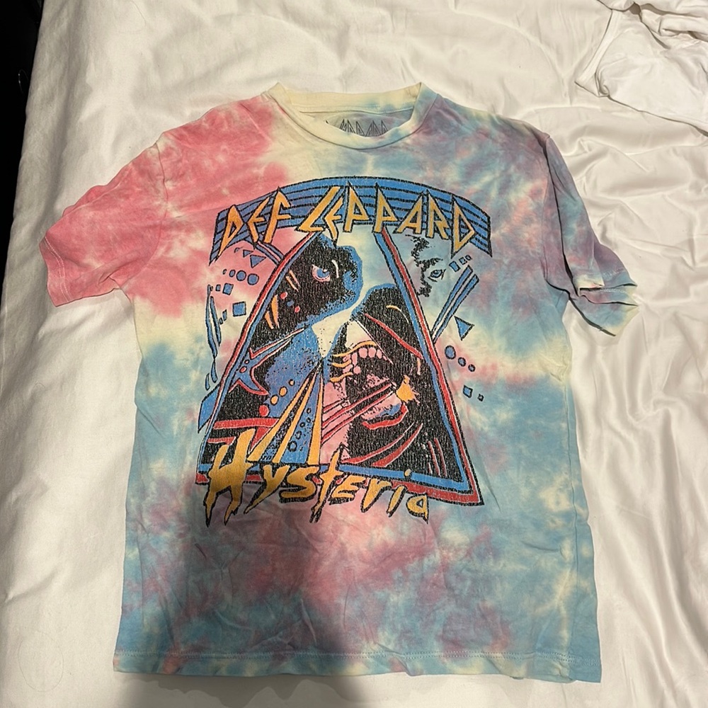 Def Leppard tee, size xs, tie dye